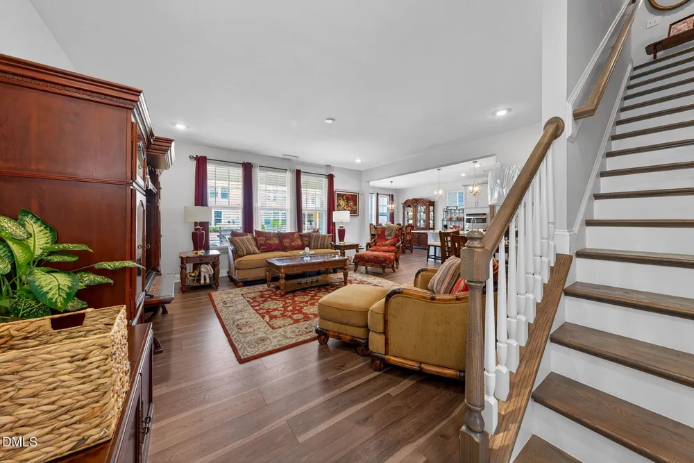 106 Cressida Woods Dr, Holly Springs, NC 27540