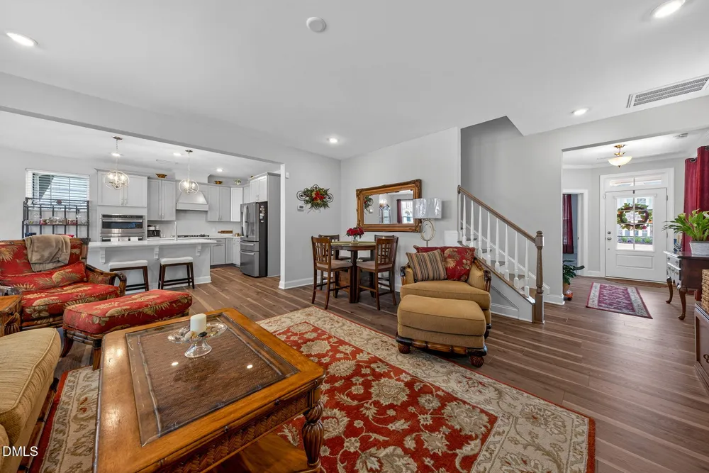 106 Cressida Woods Dr, Holly Springs, NC 27540