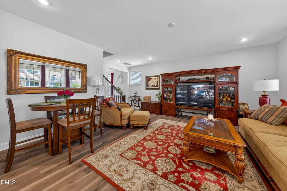 106 Cressida Woods Dr, Holly Springs, NC 27540