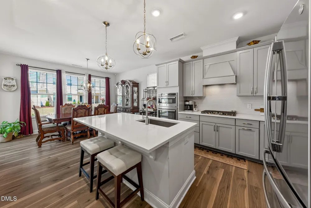 106 Cressida Woods Dr, Holly Springs, NC 27540