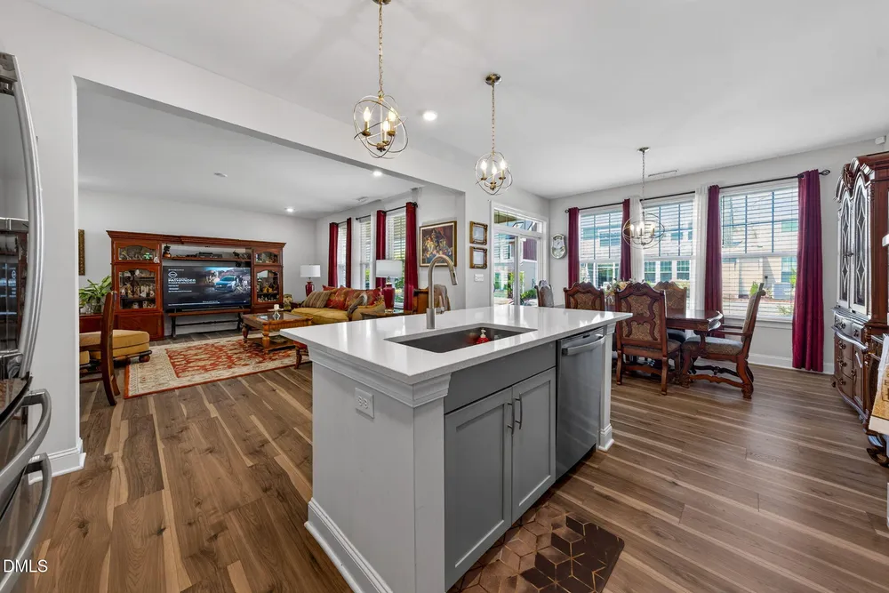 106 Cressida Woods Dr, Holly Springs, NC 27540