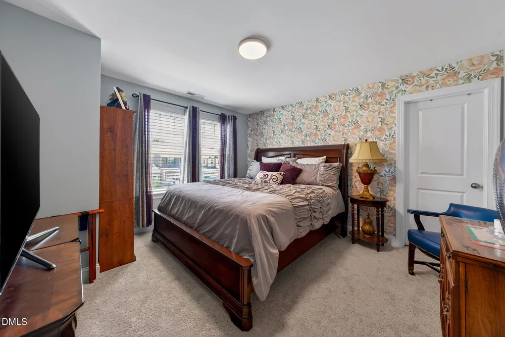 106 Cressida Woods Dr, Holly Springs, NC 27540