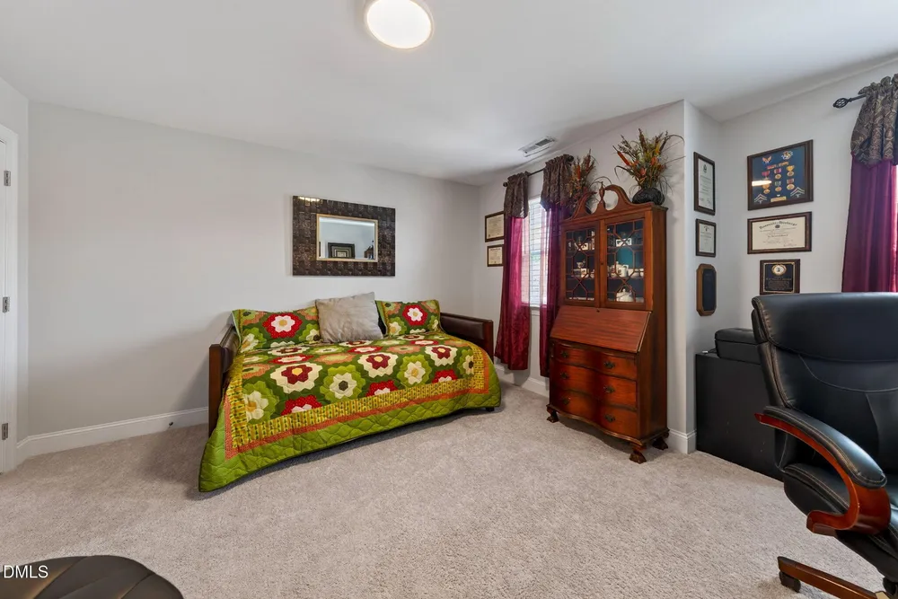 106 Cressida Woods Dr, Holly Springs, NC 27540
