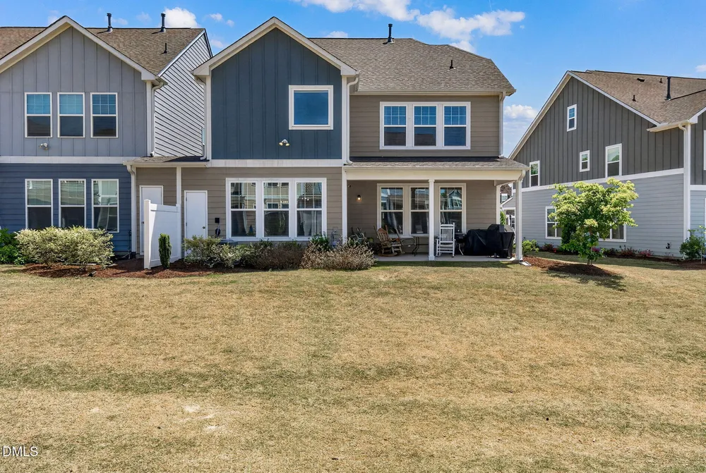 106 Cressida Woods Dr, Holly Springs, NC 27540