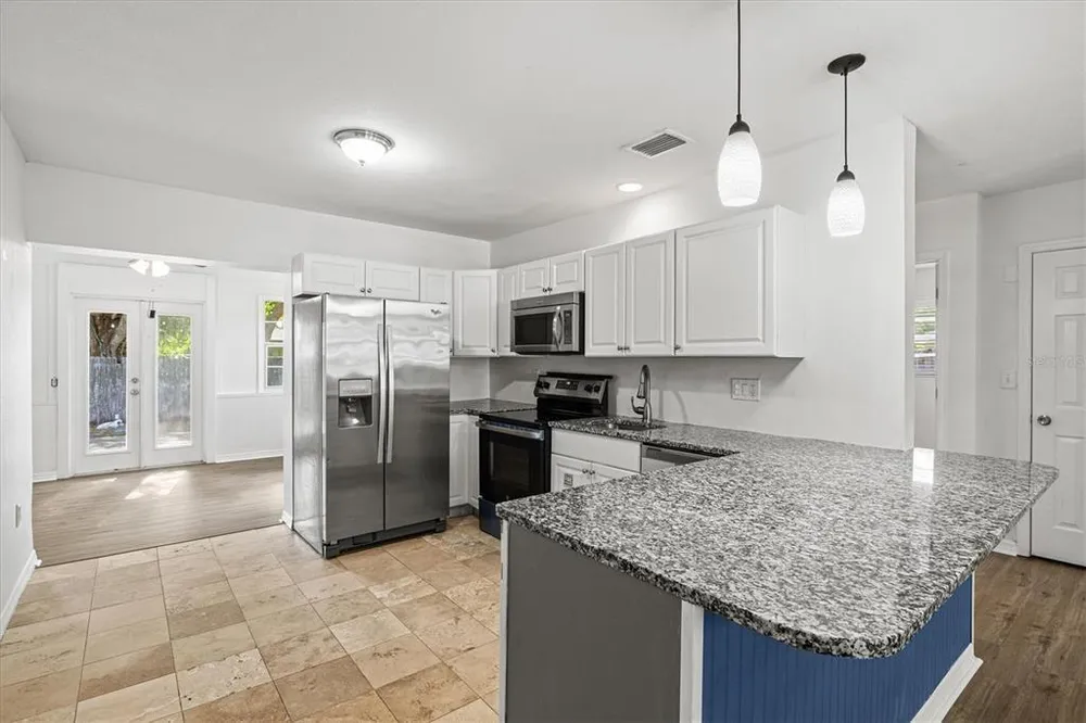 5911 Olive Ave, Sarasota, FL 34231