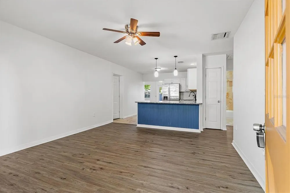 5911 Olive Ave, Sarasota, FL 34231