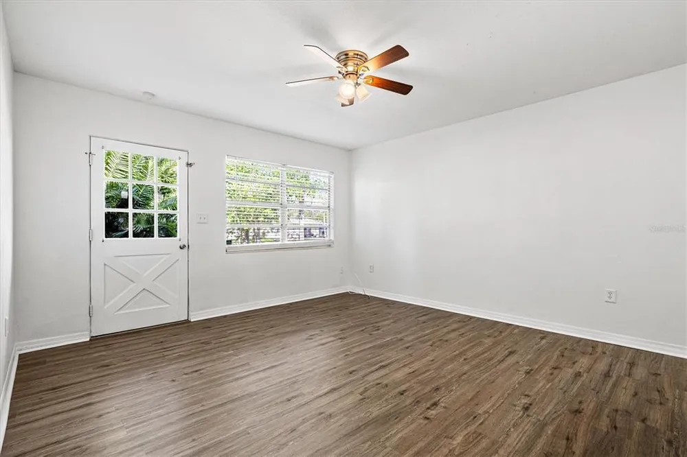 5911 Olive Ave, Sarasota, FL 34231