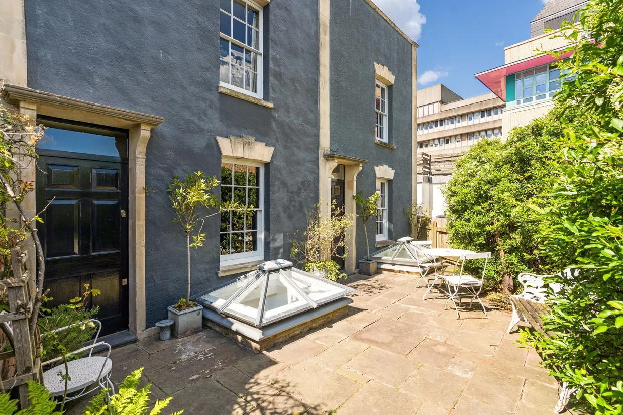 Gloucester Place, Bristol, BS2 photo 1