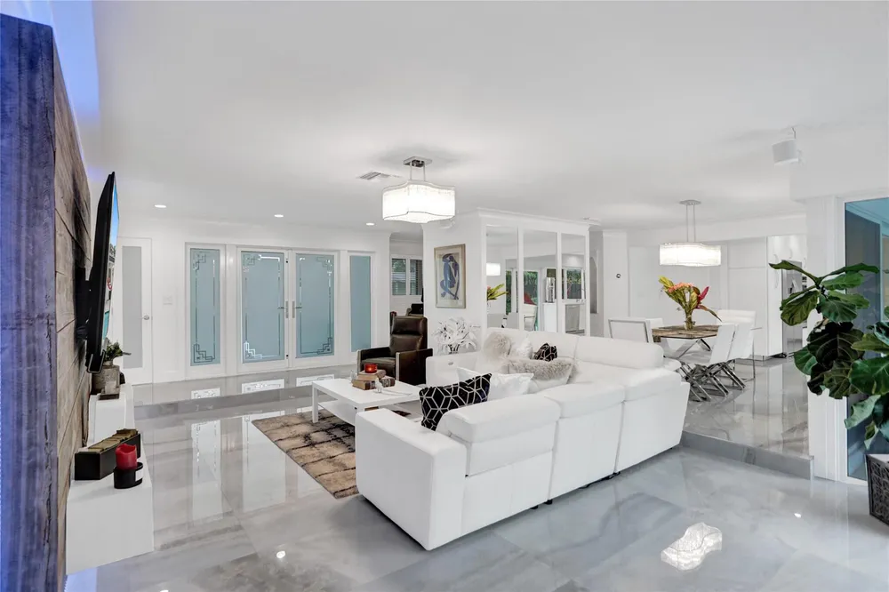 2051 NE 59th Ct, Fort Lauderdale, FL 33308