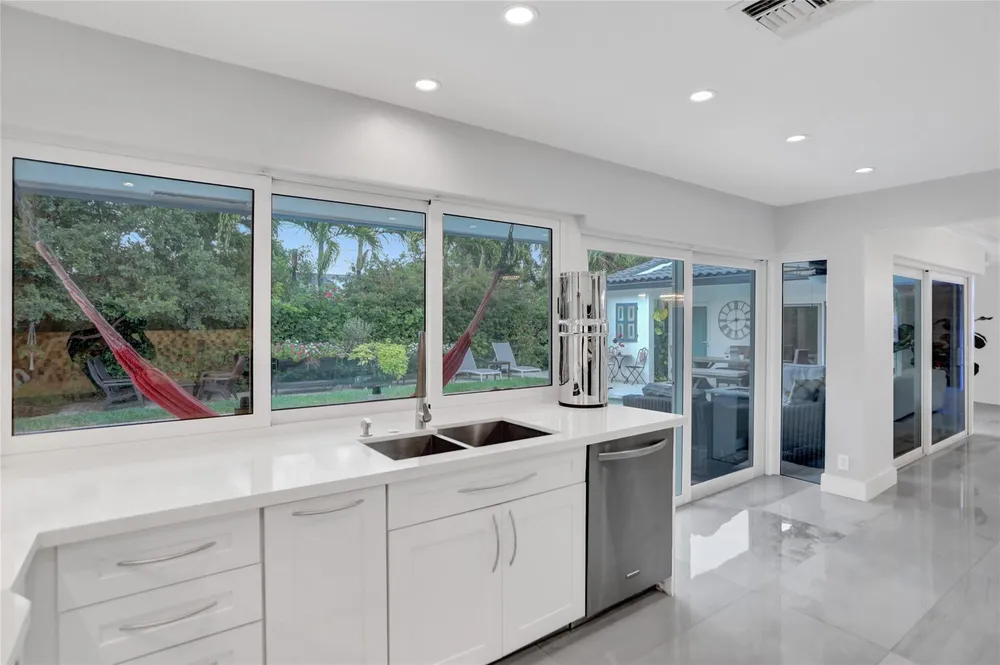 2051 NE 59th Ct, Fort Lauderdale, FL 33308