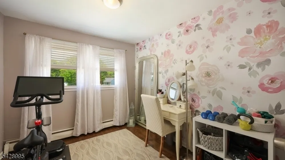 47 Miliken Rd, Woodbridge, NJ 07067