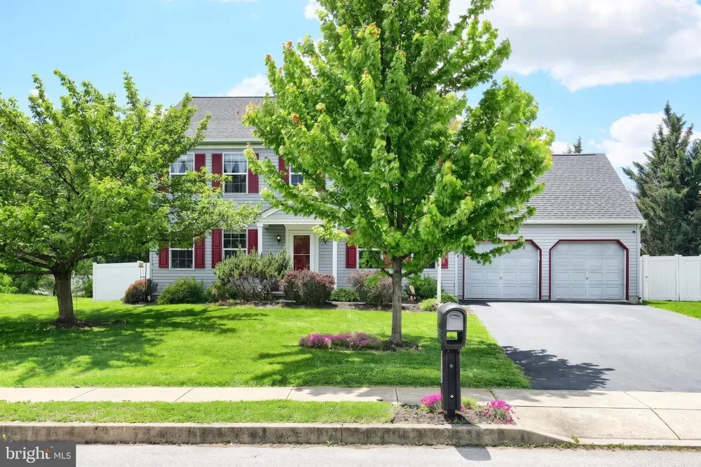 3742 Kimberly Ln, Dover, PA 17315