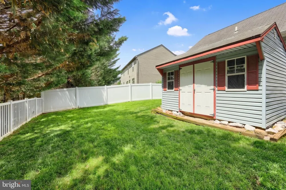 3742 Kimberly Ln, Dover, PA 17315