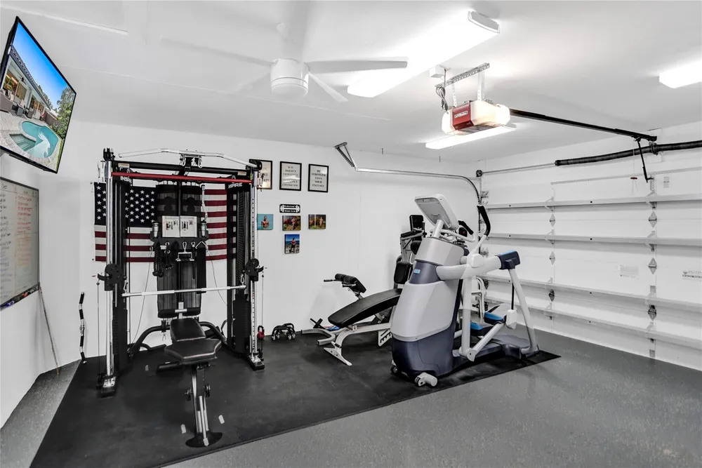 2051 NE 59th Ct, Fort Lauderdale, FL 33308