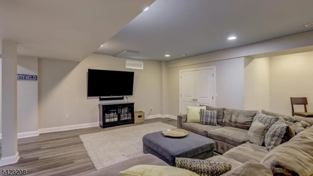 734 Woodland Ave, Westfield, NJ 07090