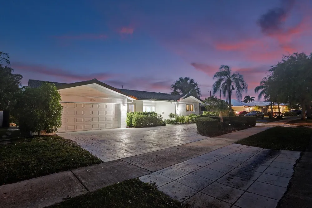 2051 NE 59th Ct, Fort Lauderdale, FL 33308