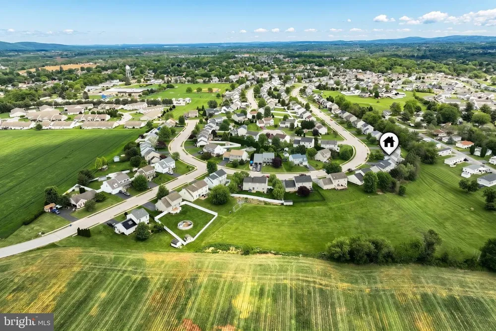 3742 Kimberly Ln, Dover, PA 17315