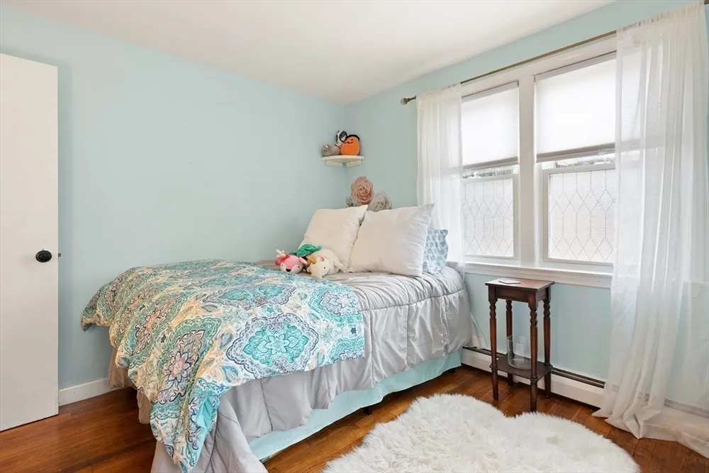 55 Thomas Dr, Chelmsford, MA 01824