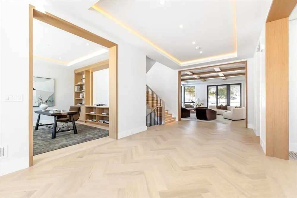 28 Dorothy Rd, Newton, MA 02459