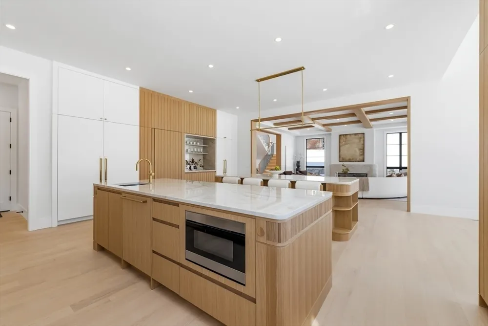 28 Dorothy Rd, Newton, MA 02459