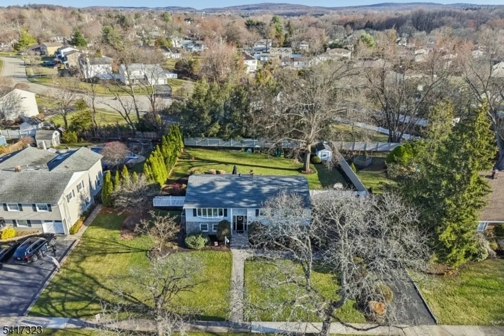 116 Carol Pl, Wayne, NJ 07470