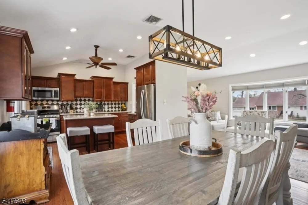 116 Carol Pl, Wayne, NJ 07470