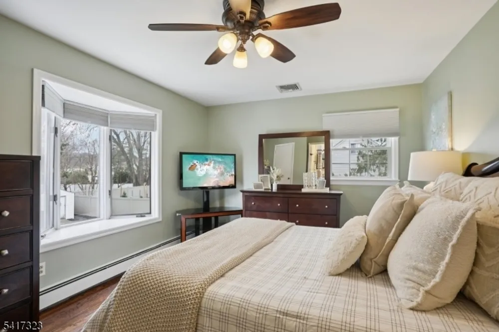 116 Carol Pl, Wayne, NJ 07470