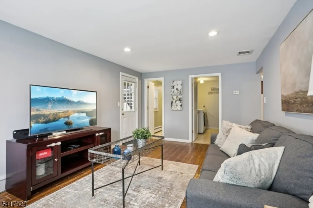 116 Carol Pl, Wayne, NJ 07470