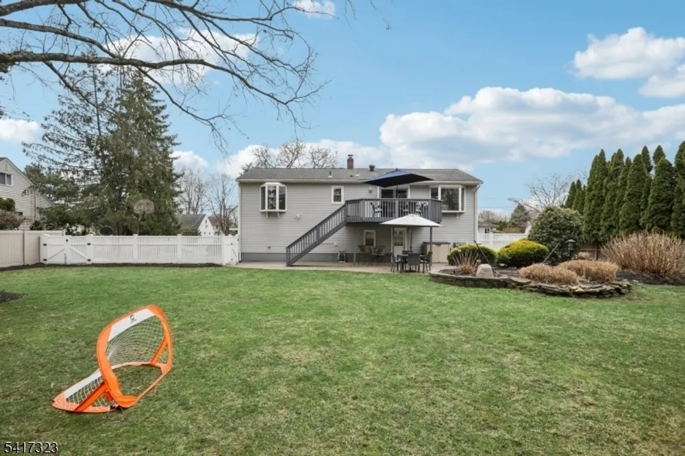 116 Carol Pl, Wayne, NJ 07470