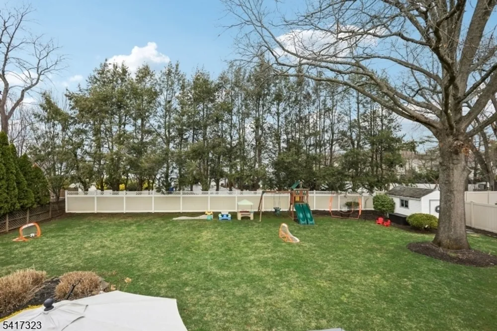 116 Carol Pl, Wayne, NJ 07470