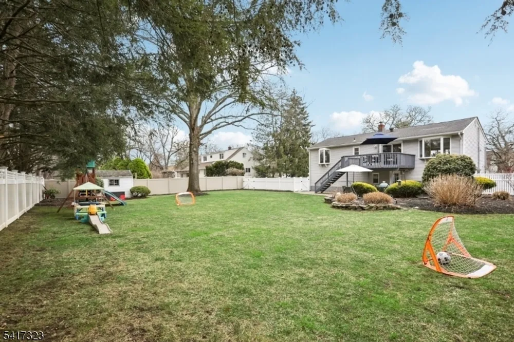 116 Carol Pl, Wayne, NJ 07470