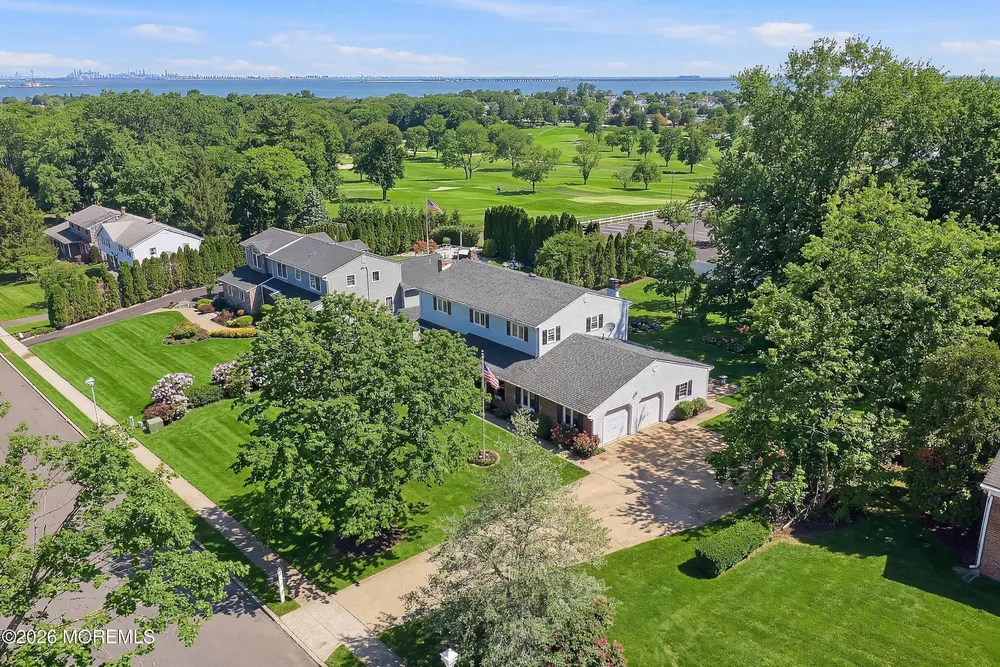 14 Koosman Dr, Leonardo, NJ 07737