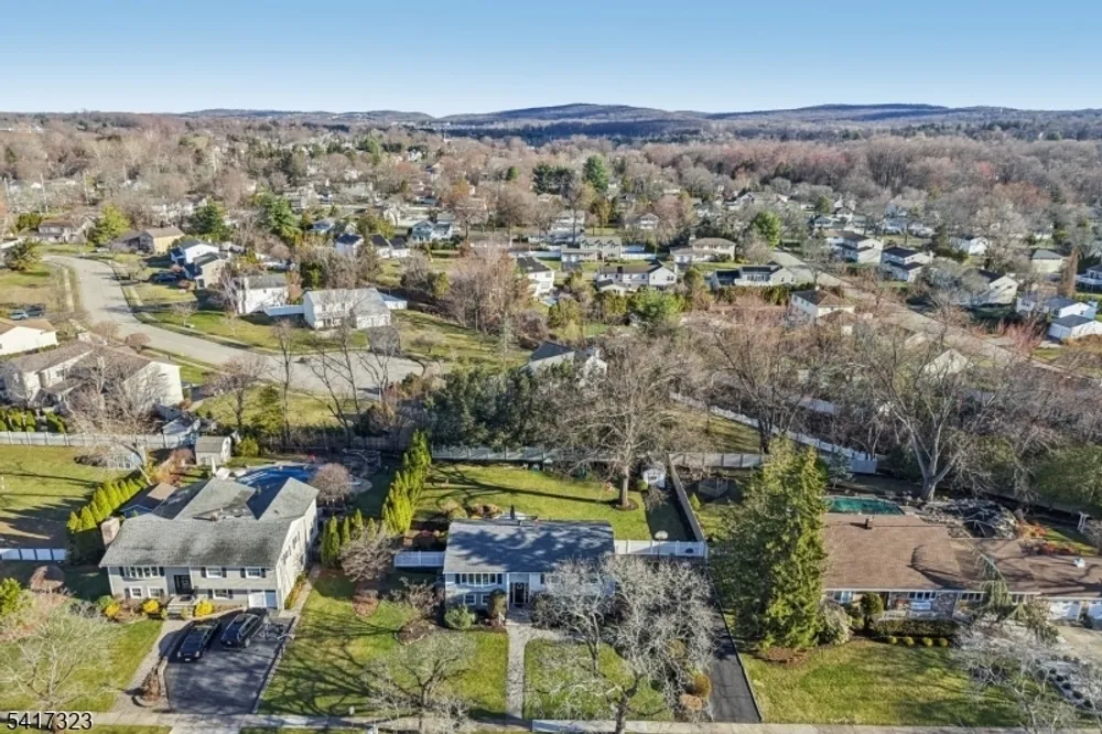 116 Carol Pl, Wayne, NJ 07470