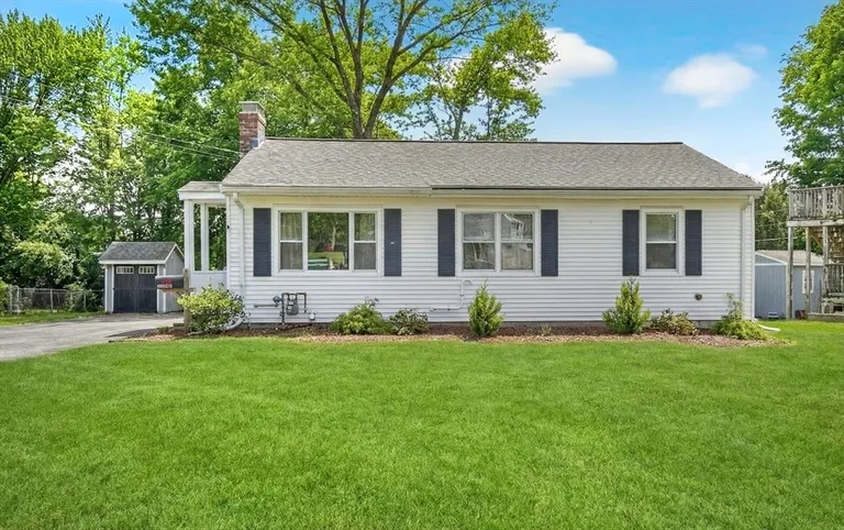 9 Valley Rd, Norwood, MA 02062