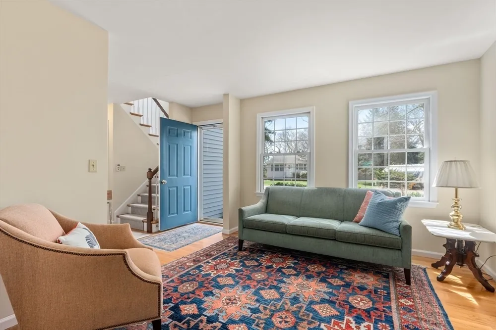 26 Buena Vista Rd, Wellesley, MA 02482