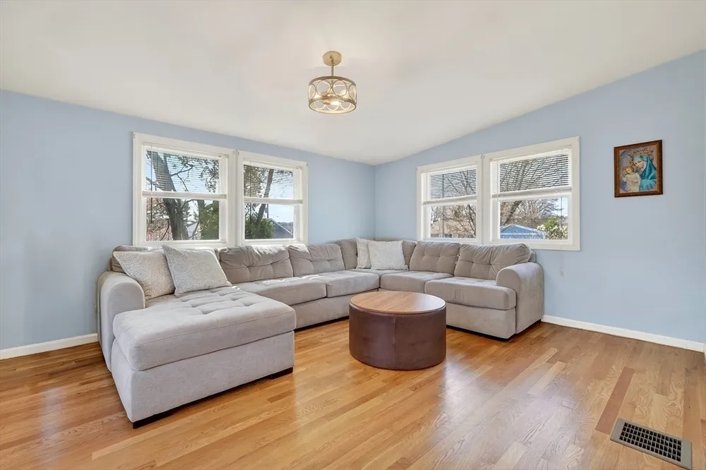 9 Valley Rd, Norwood, MA 02062