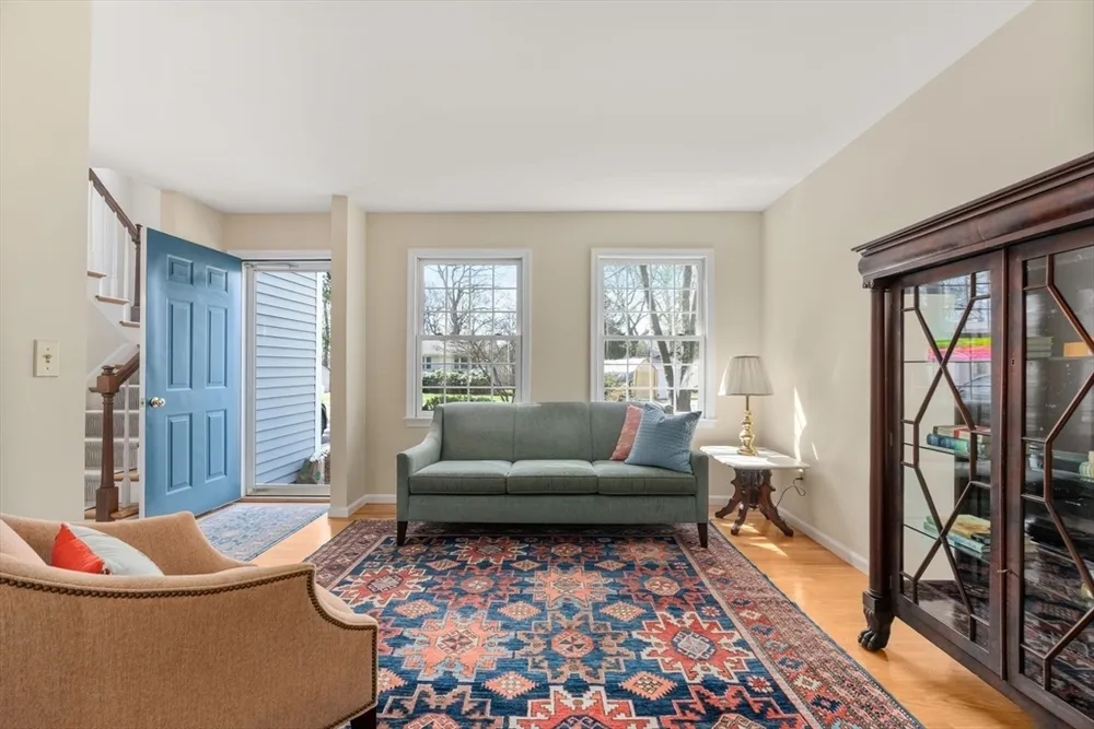 26 Buena Vista Rd, Wellesley, MA 02482