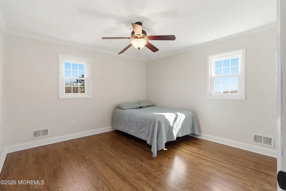 14 Koosman Dr, Leonardo, NJ 07737