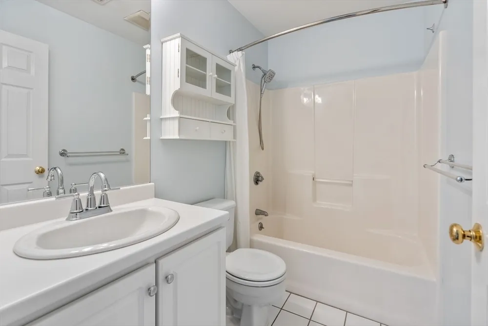 26 Buena Vista Rd, Wellesley, MA 02482