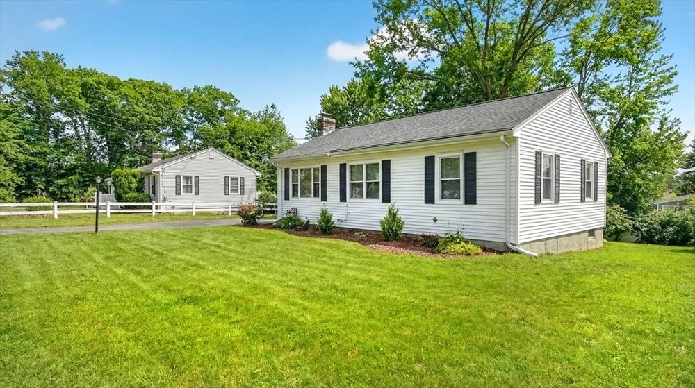 9 Valley Rd, Norwood, MA 02062