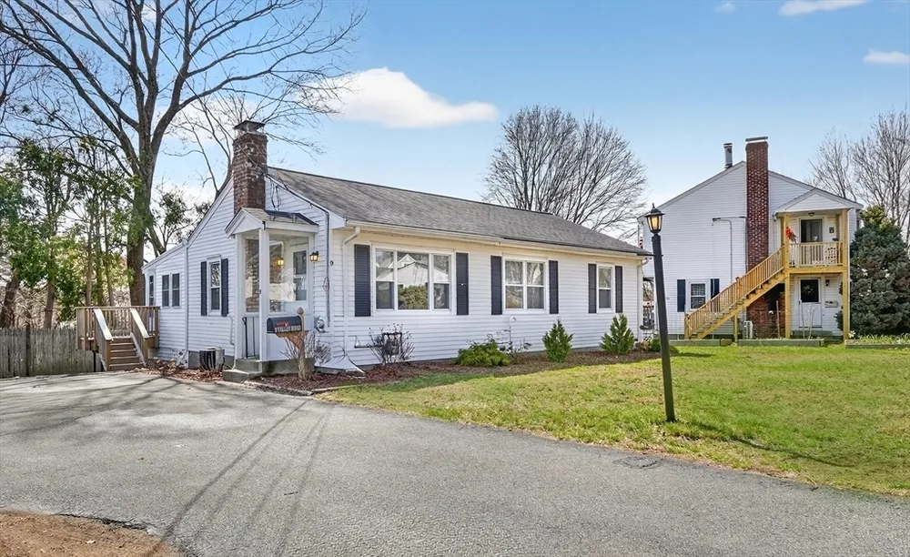 9 Valley Rd, Norwood, MA 02062