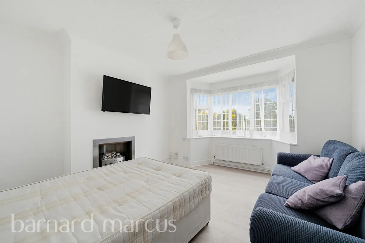 West View, FELTHAM