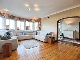 Heath Drive, Romford thumb 3