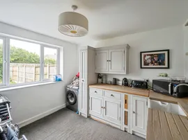 Cadeby Avenue, Conisbrough, Doncaster thumb 3
