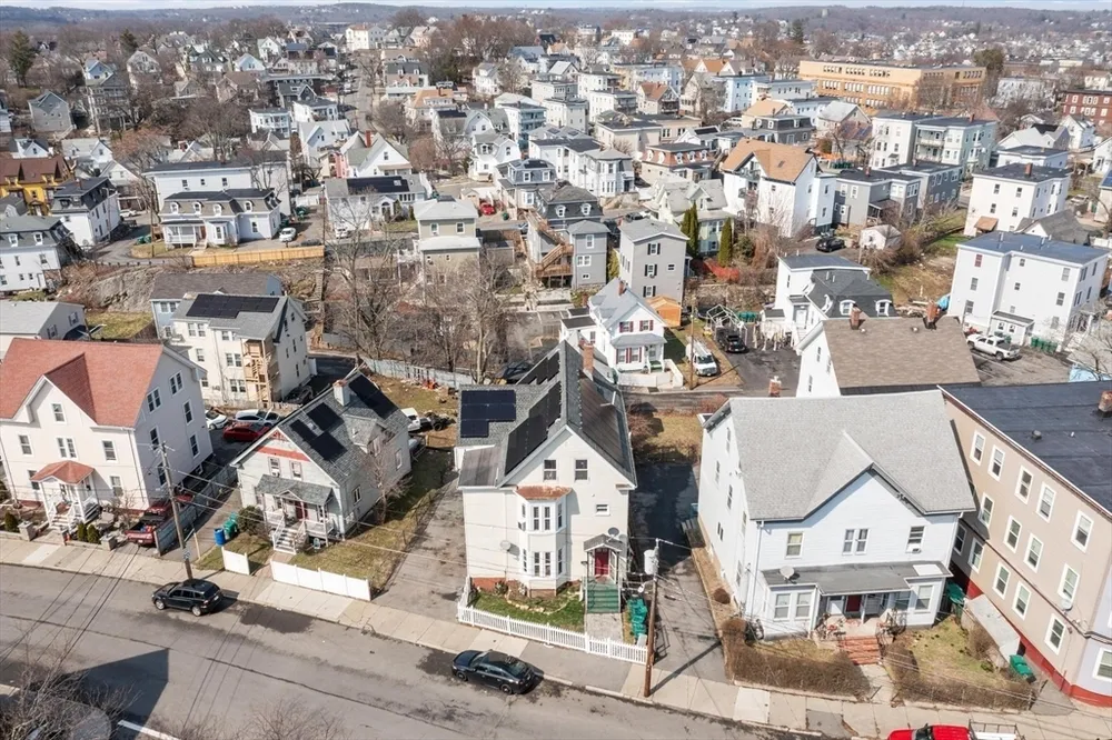 51 High Rock St, Lynn, MA 01902