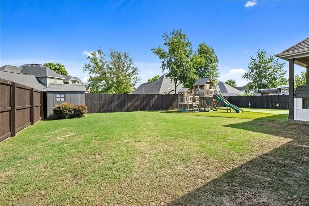 1502 Ridgewood Ave, Lowell, AR 72745