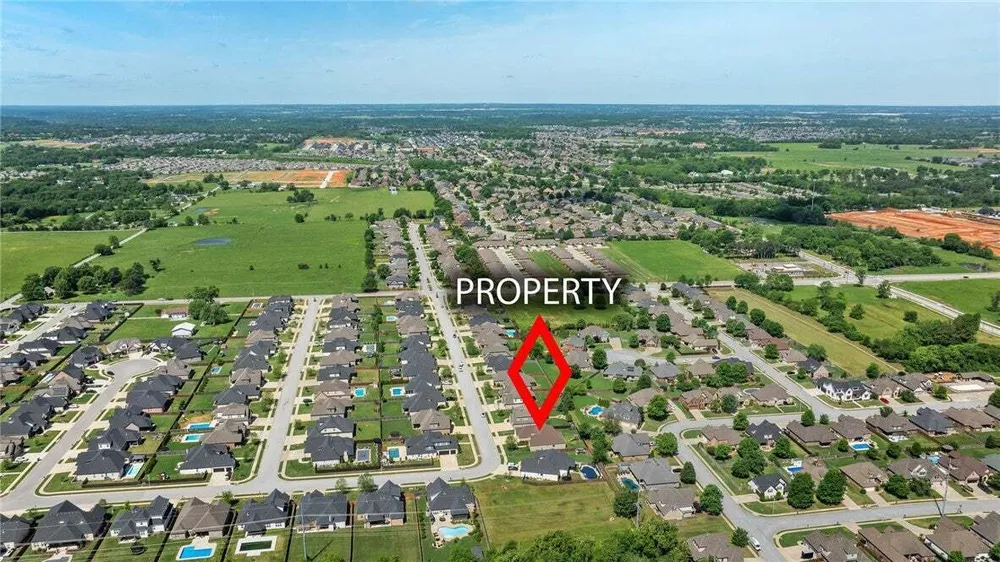 1502 Ridgewood Ave, Lowell, AR 72745