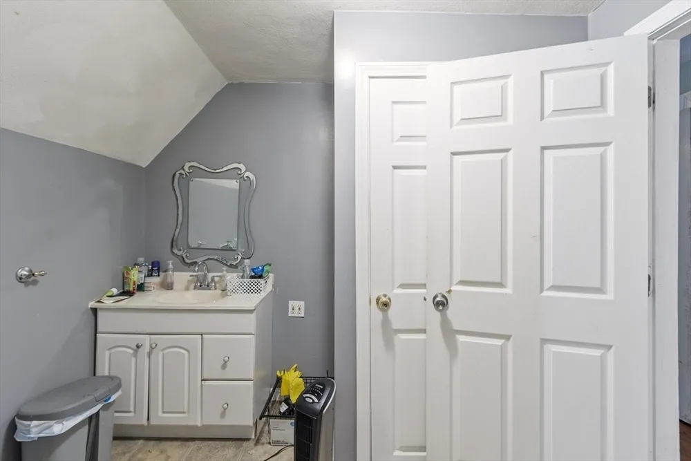 51 High Rock St, Lynn, MA 01902