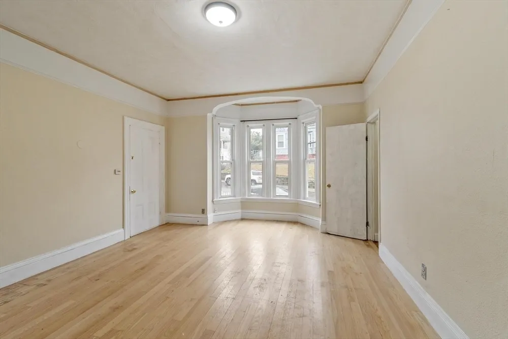 51 High Rock St, Lynn, MA 01902