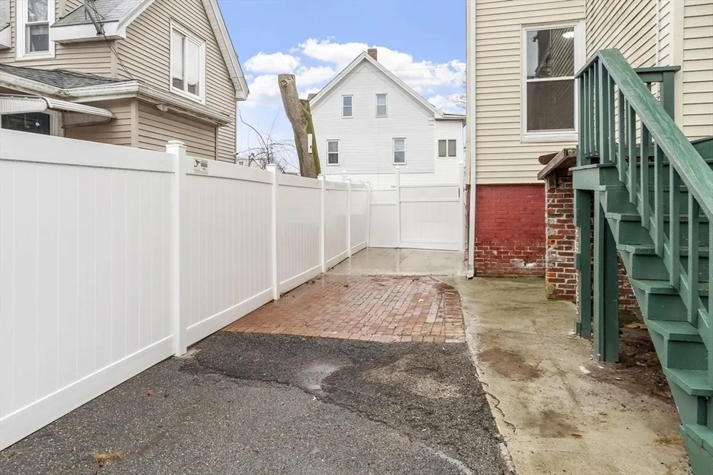 51 High Rock St, Lynn, MA 01902